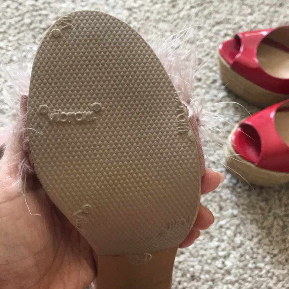 Shoes - Picture 4 of 6